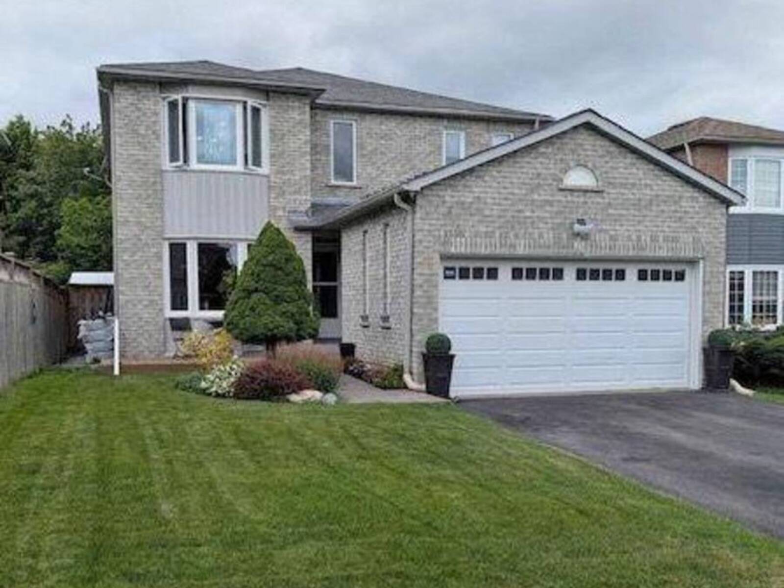61 CARRUTHERS CRESCENT, Barrie, Ontario L4M 6A3