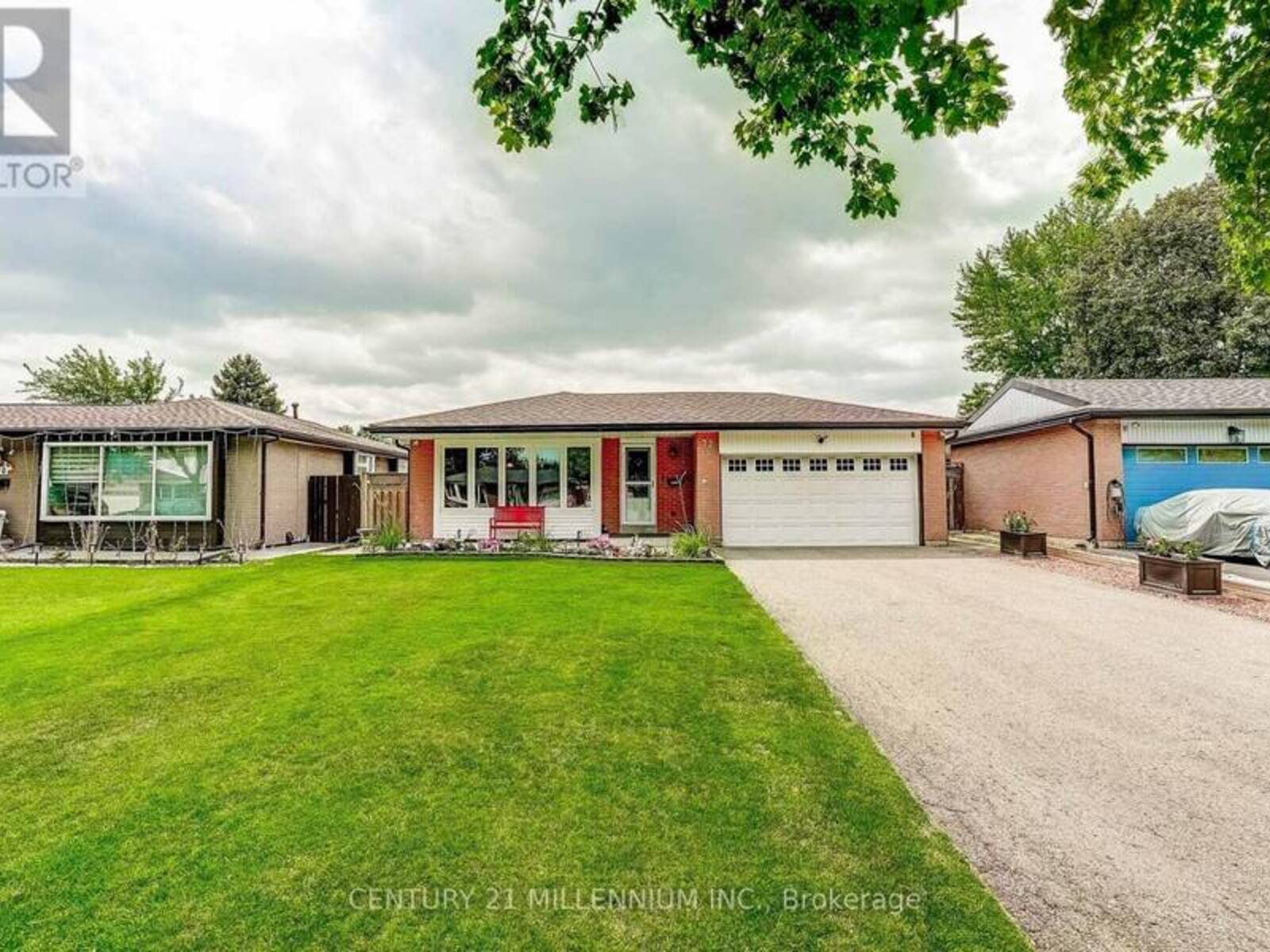 72 GLEBE CRESCENT, Brampton, Ontario L6S 1G1