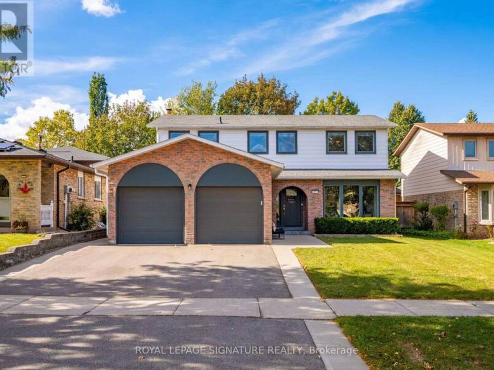 2595 CAVENDISH DRIVE, Burlington, Ontario L7P 4A9