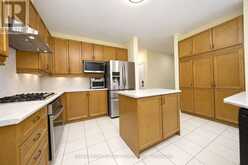 78 GROUSE LANE | Brampton Ontario | Slide Image Ten
