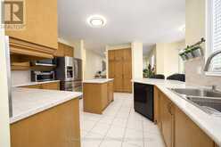 78 GROUSE LANE | Brampton Ontario | Slide Image Nine