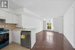 915 - 18 VALLEY WOODS ROAD | Toronto Ontario | Slide Image Thirteen