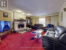 22 RATCLIFF ROAD | Whitchurch-Stouffville Ontario | Slide Image Eleven