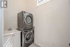 30 RUSTIC OAK TRAIL | Ayr Ontario | Slide Image Nineteen