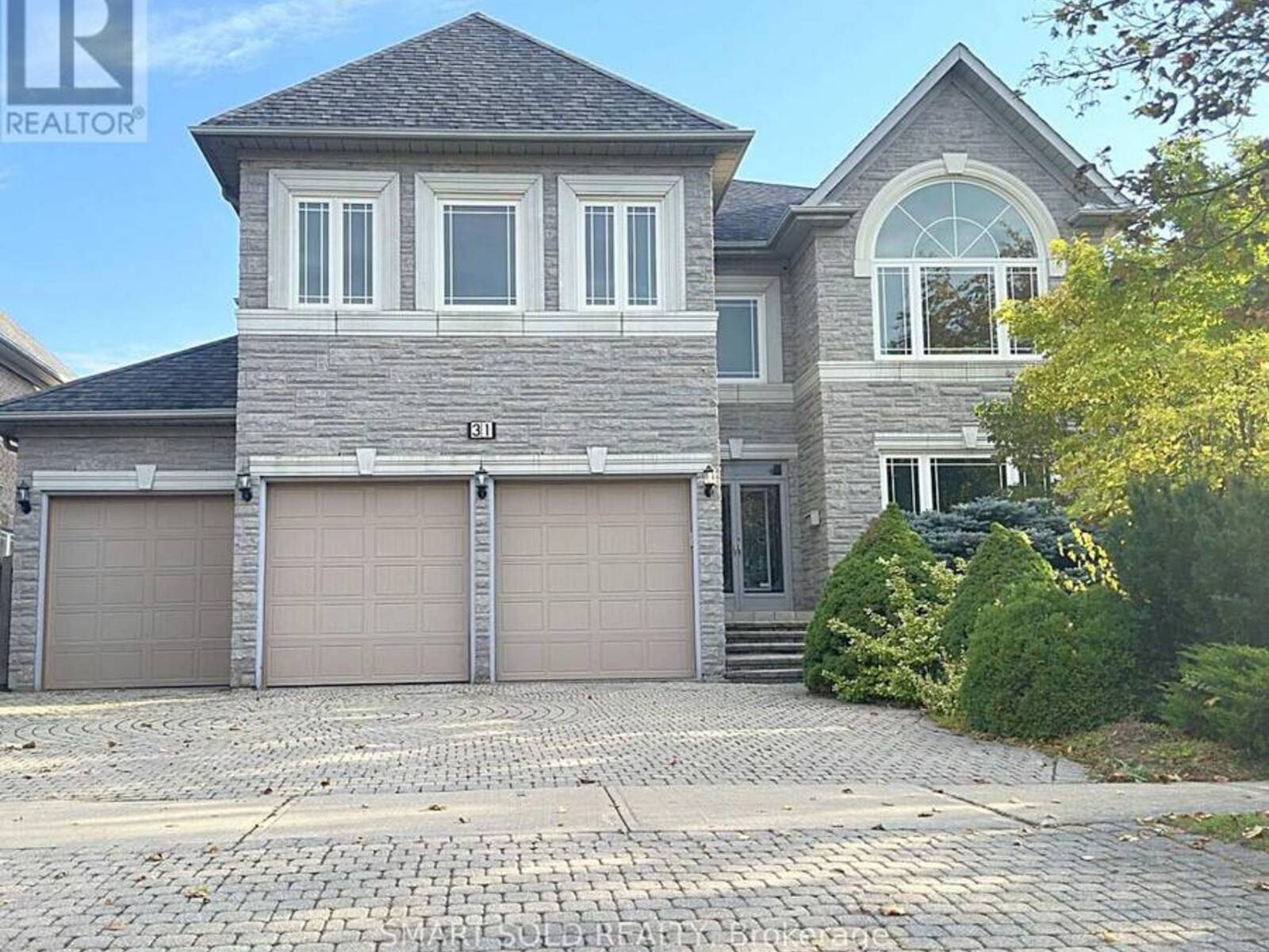 31 BLACK WALNUT CRESCENT, Richmond Hill, Ontario L4B 3S3