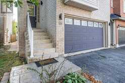 24 - 5110 FAIRVIEW STREET | Burlington Ontario | Slide Image Four
