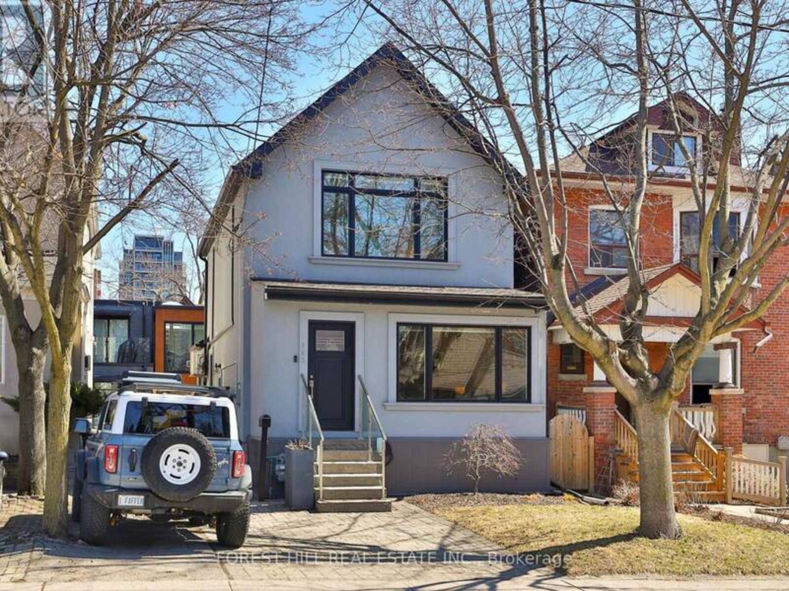 163 WYCHWOOD AVENUE, Toronto, Ontario M6C 2T4