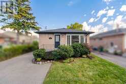 643 PERRY CRESCENT | Oshawa Ontario | Slide Image Two