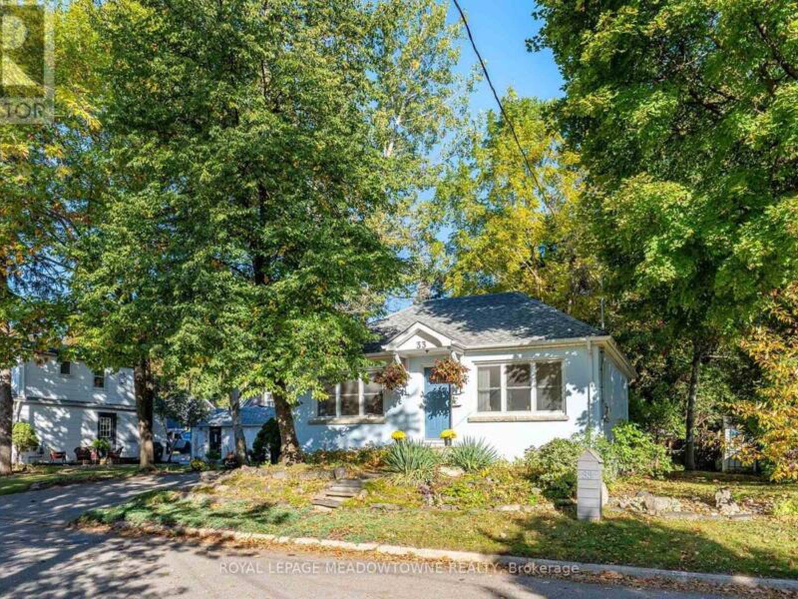33 DURHAM STREET, Halton Hills, Ontario L7G 1Z8