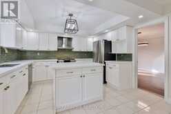 560 CHAGALL COURT | Mississauga Ontario | Slide Image Twelve