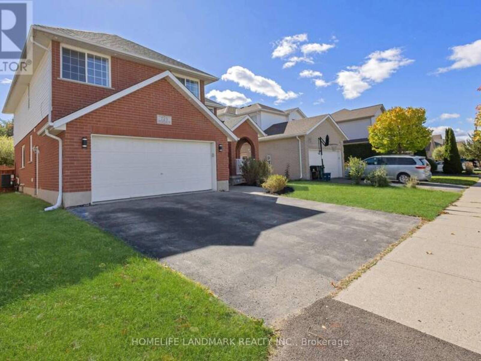 723 CHESAPEAKE DRIVE, Waterloo, Ontario N2K 4G4