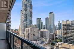 2308 - 25 CARLTON STREET | Toronto Ontario | Slide Image Seventeen