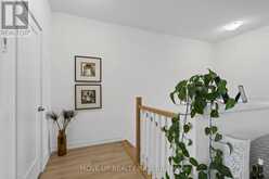 9 ANDREW KNOWLES LANE S | East Gwillimbury Ontario | Slide Image Three