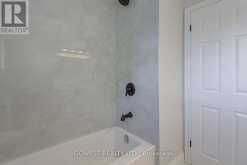 342 BRYANT CRESCENT | Burlington Ontario | Slide Image Sixteen