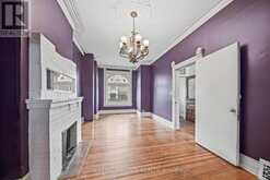 110 BALDWIN STREET | Toronto Ontario | Slide Image Twelve