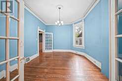 110 BALDWIN STREET | Toronto Ontario | Slide Image Nine