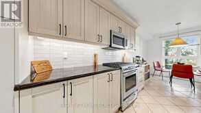 40 SNOWSHOE MILL WAY | Toronto Ontario | Slide Image Twelve