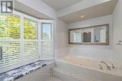 22 MCCLENNY DRIVE N | Aurora Ontario | Slide Image Twenty-three