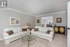 22 MCCLENNY DRIVE N | Aurora Ontario | Slide Image Seven