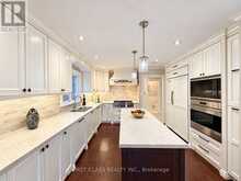 54 MAGPIE CRESCENT | Toronto Ontario | Slide Image Fifteen