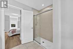 31 LYALL STOKES CIRCLE | East Gwillimbury Ontario | Slide Image Sixteen