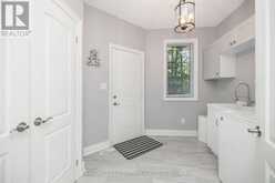 2 SYCAMORE CIRCLE | Springwater Ontario | Slide Image Eighteen