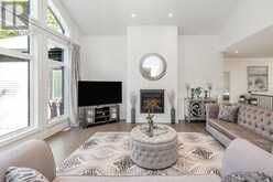 2 SYCAMORE CIRCLE | Springwater Ontario | Slide Image Eight