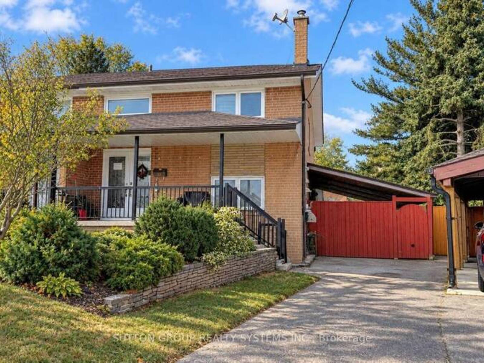 30 CORONADO COURT, Toronto, Ontario M9M 1S7