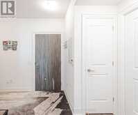 309 - 10 GATINEAU DRIVE | Vaughan Ontario | Slide Image Six