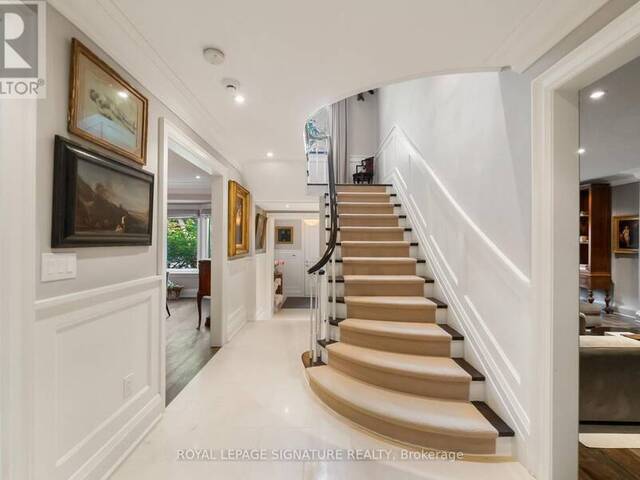 230 STRATHALLAN WOOD Toronto Ontario, M5N 1T4 - 6 Bedrooms Home For Sale