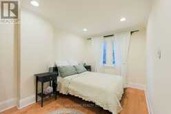 142 HILLSDALE AVENUE E | Toronto Ontario | Slide Image Sixteen