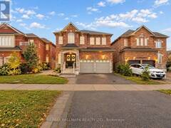 4 ROTHBURY ROAD Richmond Hill Ontario, L4S 0A9