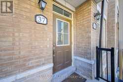 38 - 181 PARKTREE DRIVE | Vaughan Ontario | Slide Image Three