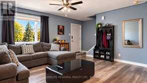 15 JENNINGS DRIVE | Penetanguishene Ontario | Slide Image Five