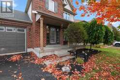6 GRAHAM CRESCENT | Orangeville Ontario | Slide Image Two