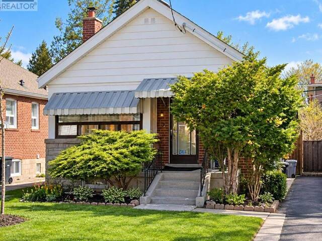 11 HUTTON AVENUE Toronto Ontario, M4C 3L2 - 3 Bedrooms Home For Sale