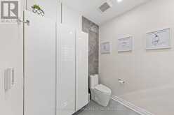16 OAKMONT AVENUE | Oro-Medonte Ontario | Slide Image Thirty