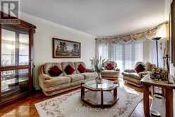 5 PINECONE WAY E | Brampton Ontario | Slide Image Eight