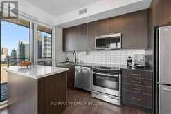1807 - 10 PARK LAWN ROAD | Toronto Ontario | Slide Image Ten