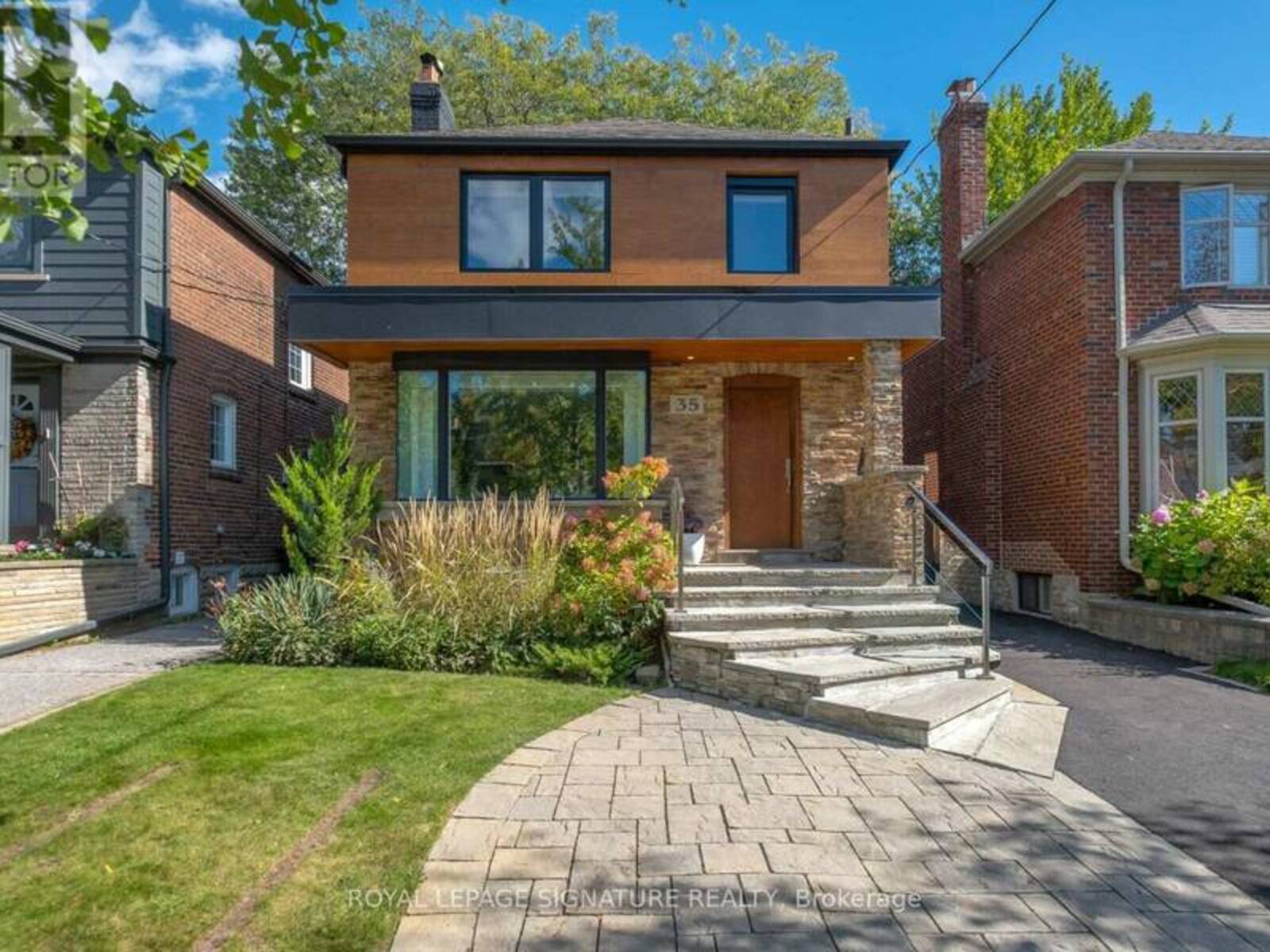 35 BESSBOROUGH DRIVE, Toronto, Ontario M4G 3H6