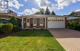 29 FLUELLEN DRIVE | Toronto Ontario | Slide Image One