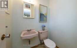 29 FLUELLEN DRIVE | Toronto Ontario | Slide Image Thirty