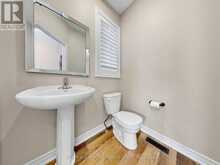 18 DON ROSE BOULEVARD | East Gwillimbury Ontario | Slide Image Twelve