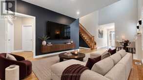 18 DON ROSE BOULEVARD | East Gwillimbury Ontario | Slide Image Eight