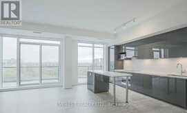 713 - 18 ROUGE VALLEY DRIVE W | Markham Ontario | Slide Image Four