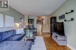 82 TECUMSETH DRIVE | Aurora Ontario | Slide Image Thirteen