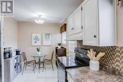 82 TECUMSETH DRIVE | Aurora Ontario | Slide Image Six