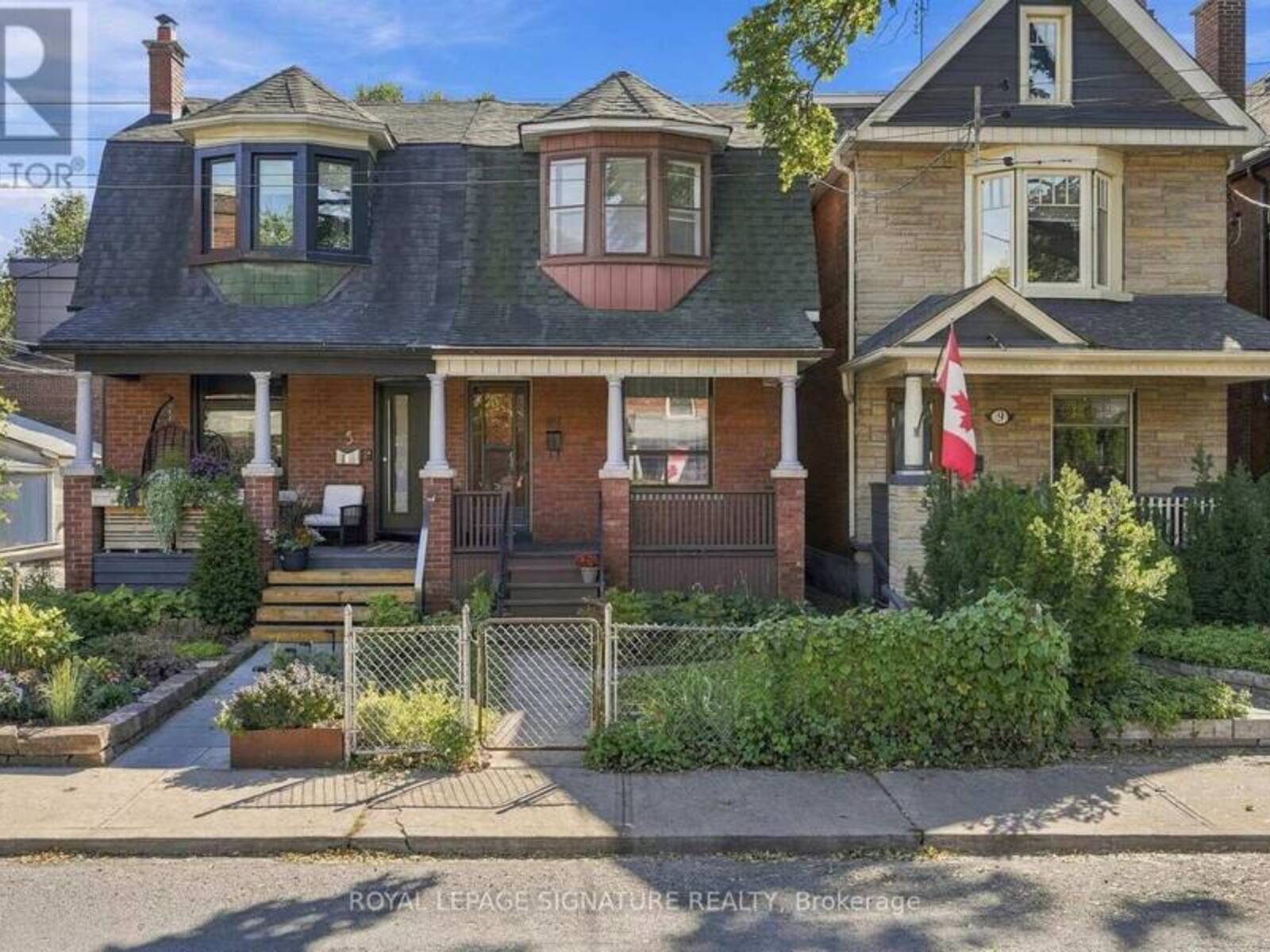 7 GEOFFREY STREET, Toronto, Ontario M6R 1P2
