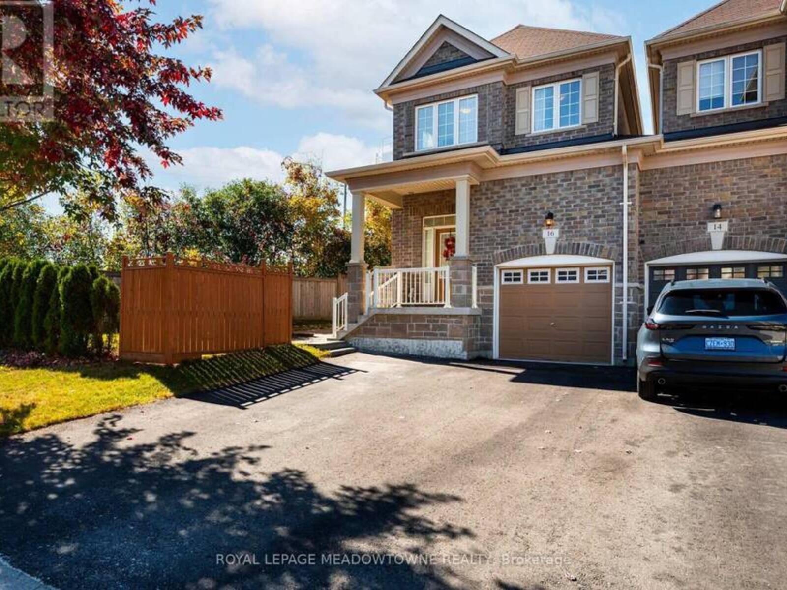 16 RIDGEGATE CRESCENT, Halton Hills, Ontario L7G 0L1