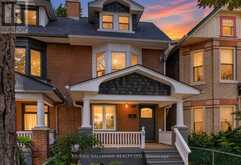 26 PEARSON AVENUE | Toronto Ontario | Slide Image Two